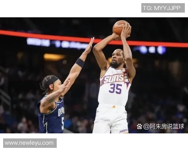 费尔斯表现低迷15投仅5中贡献13分5篮板3助攻全队最低正负值10