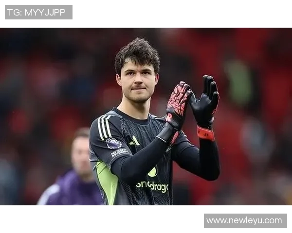 凌晨1点的坚持曼联门将拉门斯被曝加练锻炼不懈怠