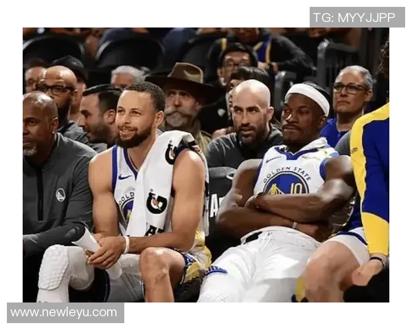 勇士因伤病影响本赛季前20场比赛已尝试8种首发阵容 勇士因伤病影响本赛季前20场比赛已尝试8种首发阵容