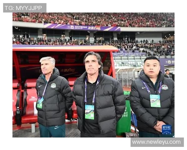 北京市体育局和足协领导现场观战足协杯决赛展现对足球发展的重视