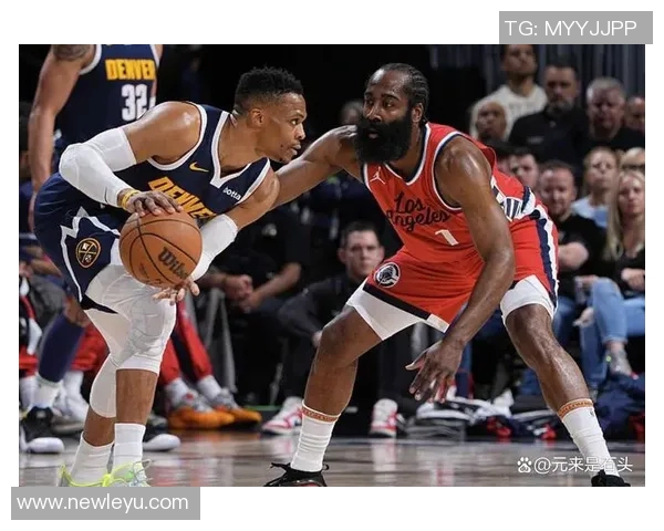 考辛斯直言快船已无希望哈登小卡球迷身份难掩球队困境