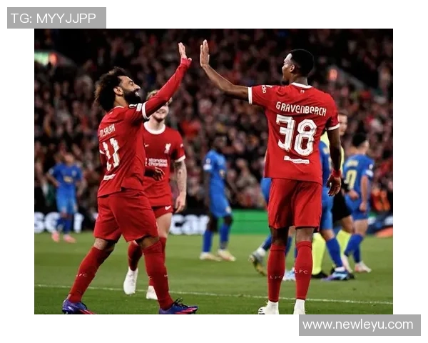 科纳特社媒分享与赫拉芬贝赫合照庆祝结束四连败重回胜利轨道